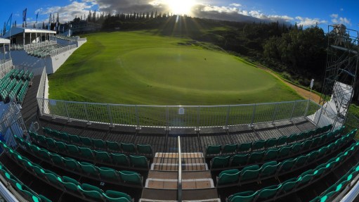 kapalua_1920_toc18_18th_green_grandstand