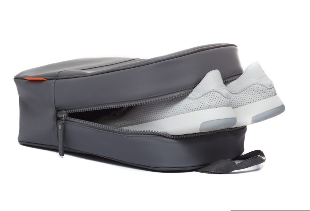 2019_ShoeBag_charcoal_shoes copy